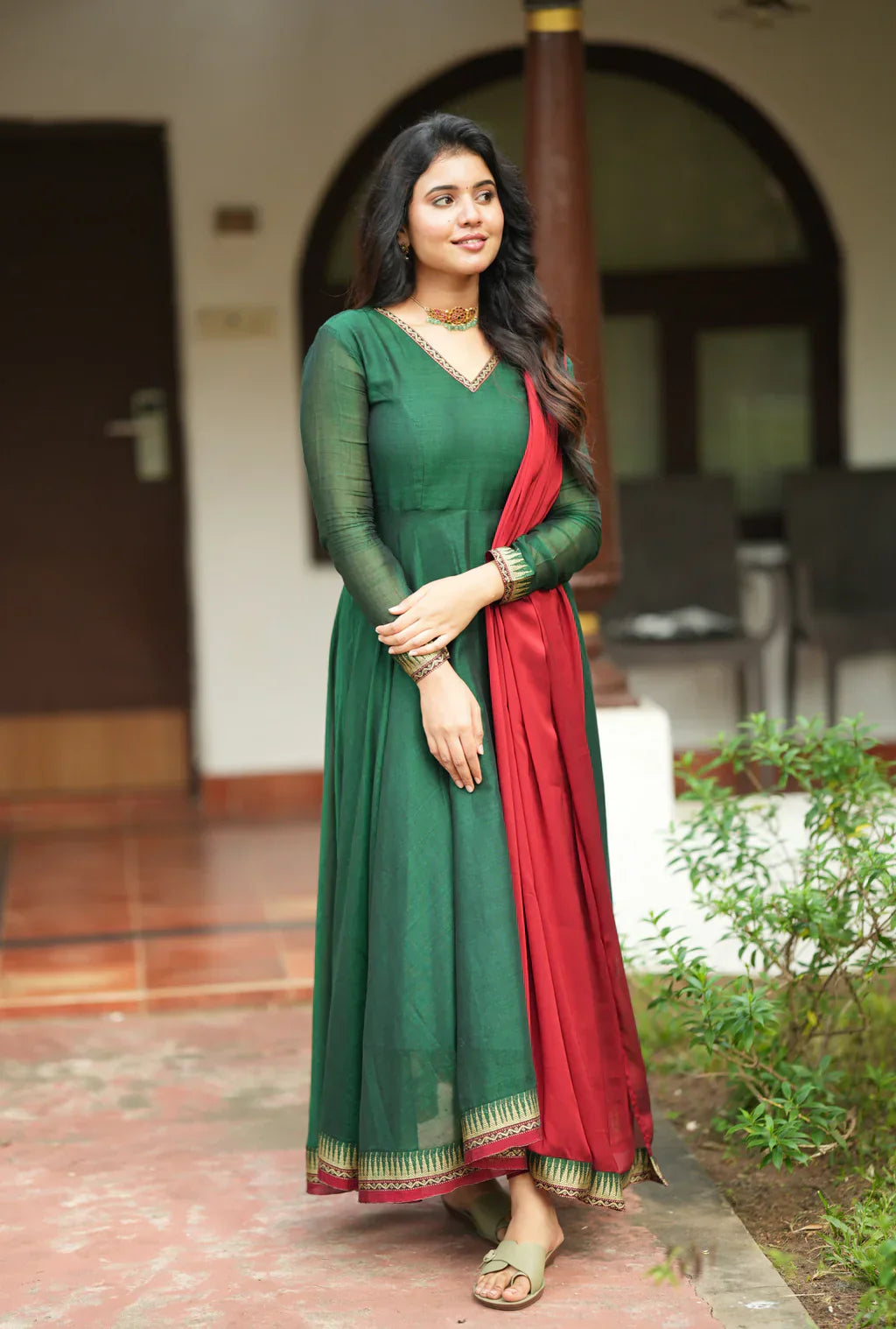 AKILA-Green with Red