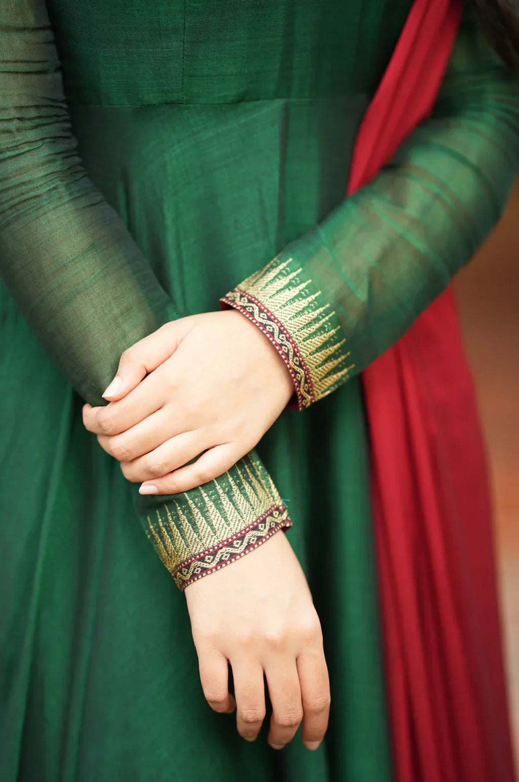 AKILA-Green with Red