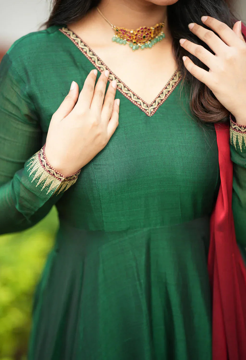 AKILA-Green with Red