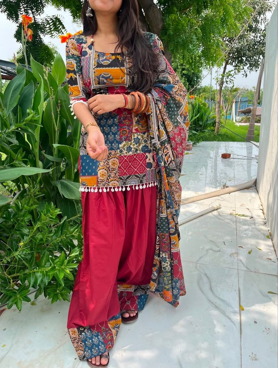 Your festive wardrobe deserves this stunning Farsi Suit!