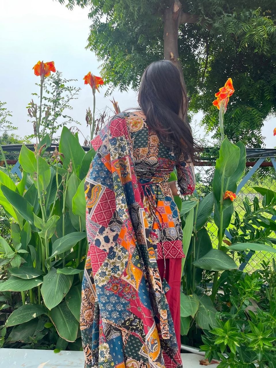 Your festive wardrobe deserves this stunning Farsi Suit!