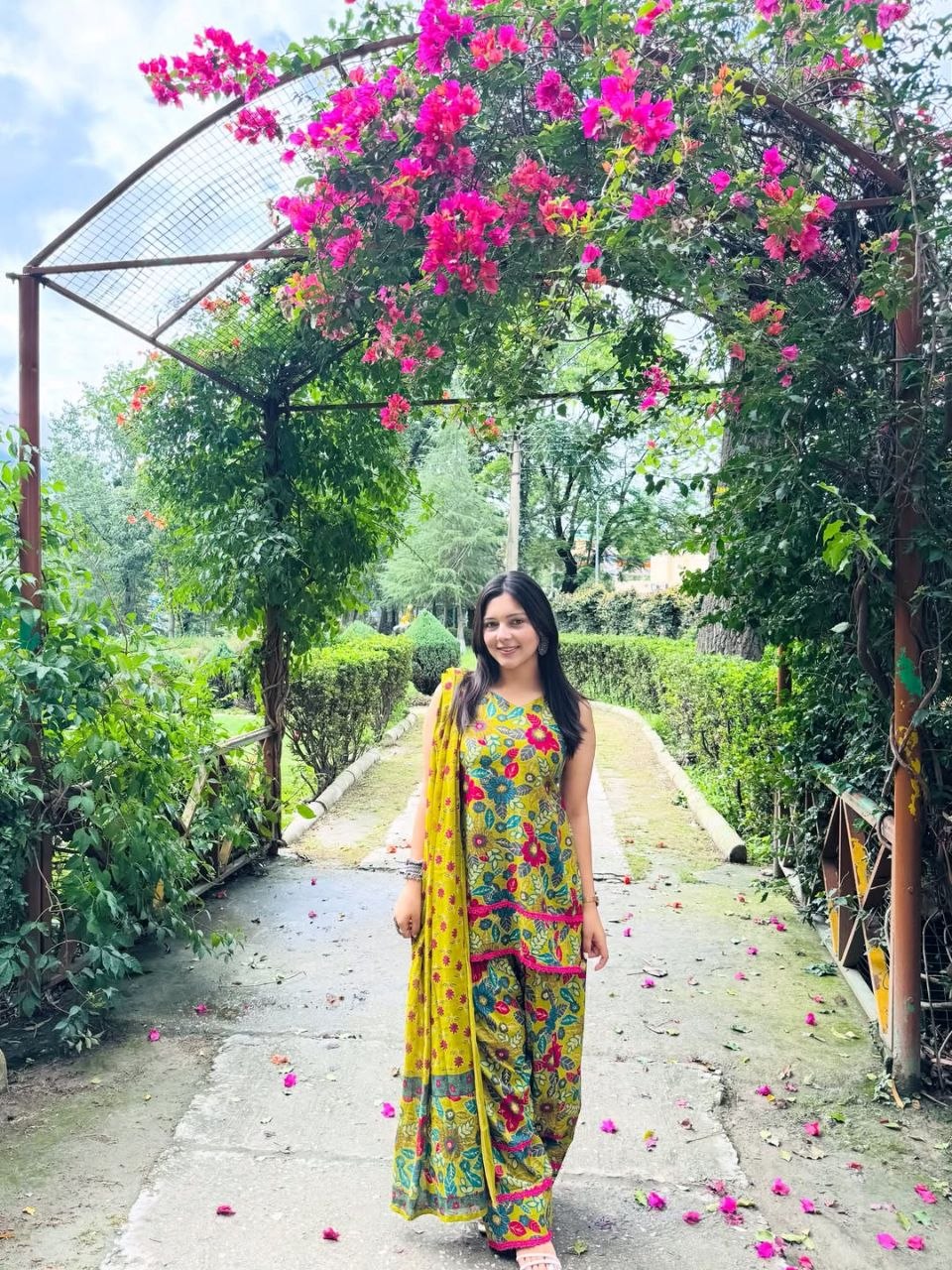Celebrate in style with our premium Farsi Suit.