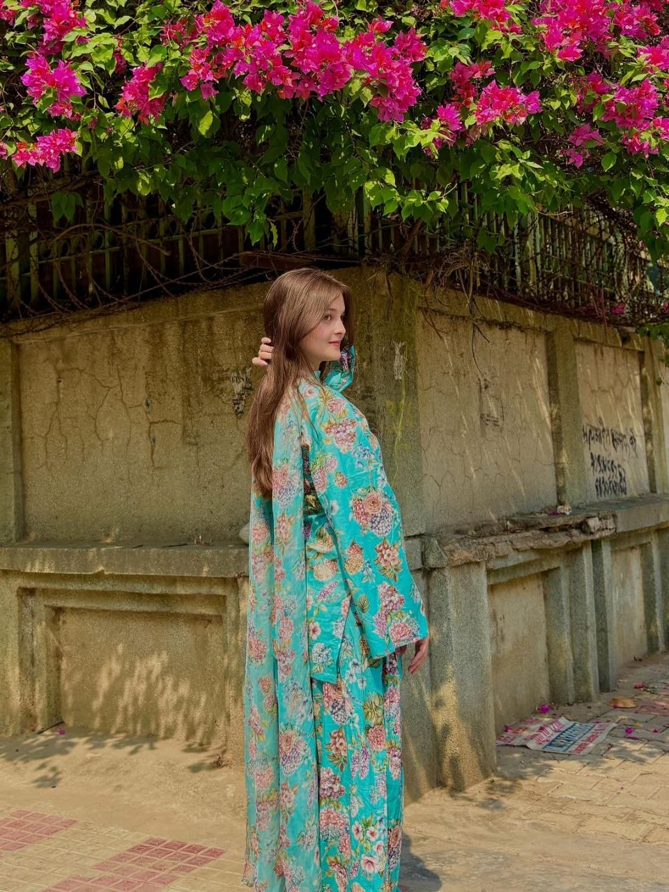Ethnic elegance with an irresistible charm.