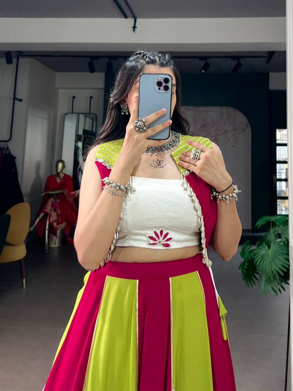 Sitara Chaniya Choli
