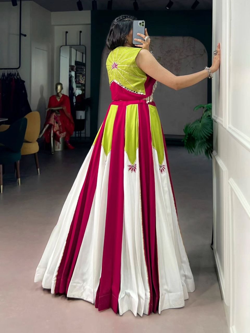 Sitara Chaniya Choli
