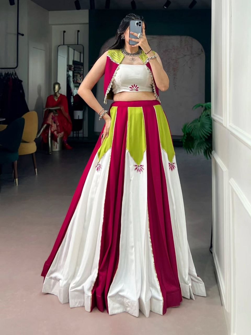Sitara Chaniya Choli