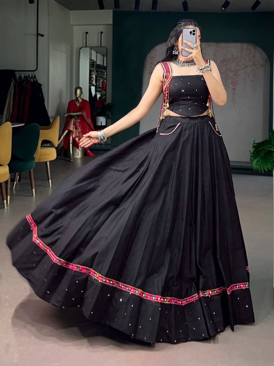 Vanya Royal Chaniya Set