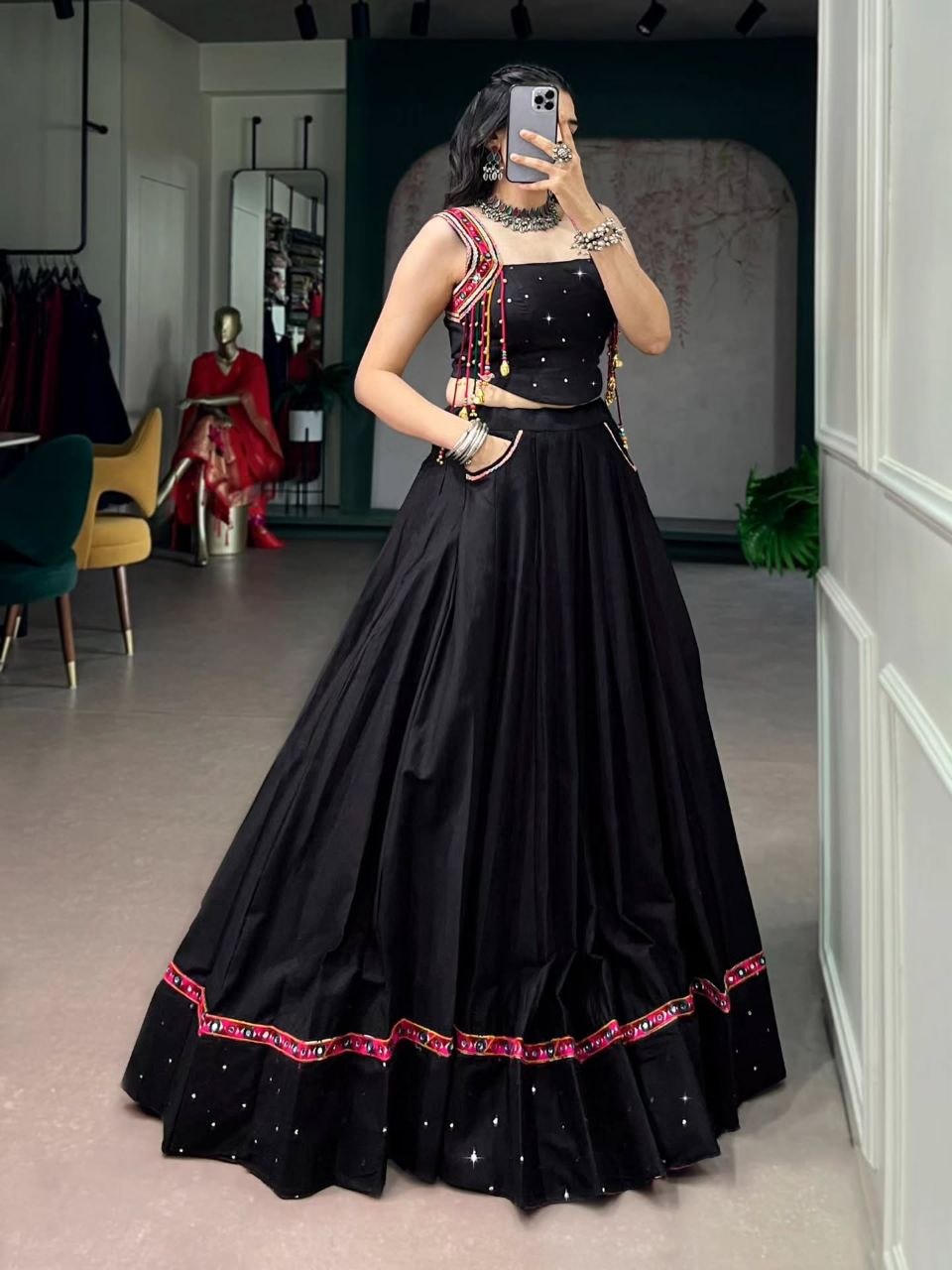 Vanya Royal Chaniya Set